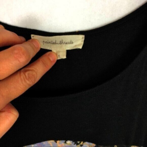 Painted Threads | Black Floral Sleeveless Tank Blouse Size Small - Picture 3 of 5